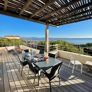 Le Levant Yourhosthelper , Hyères France